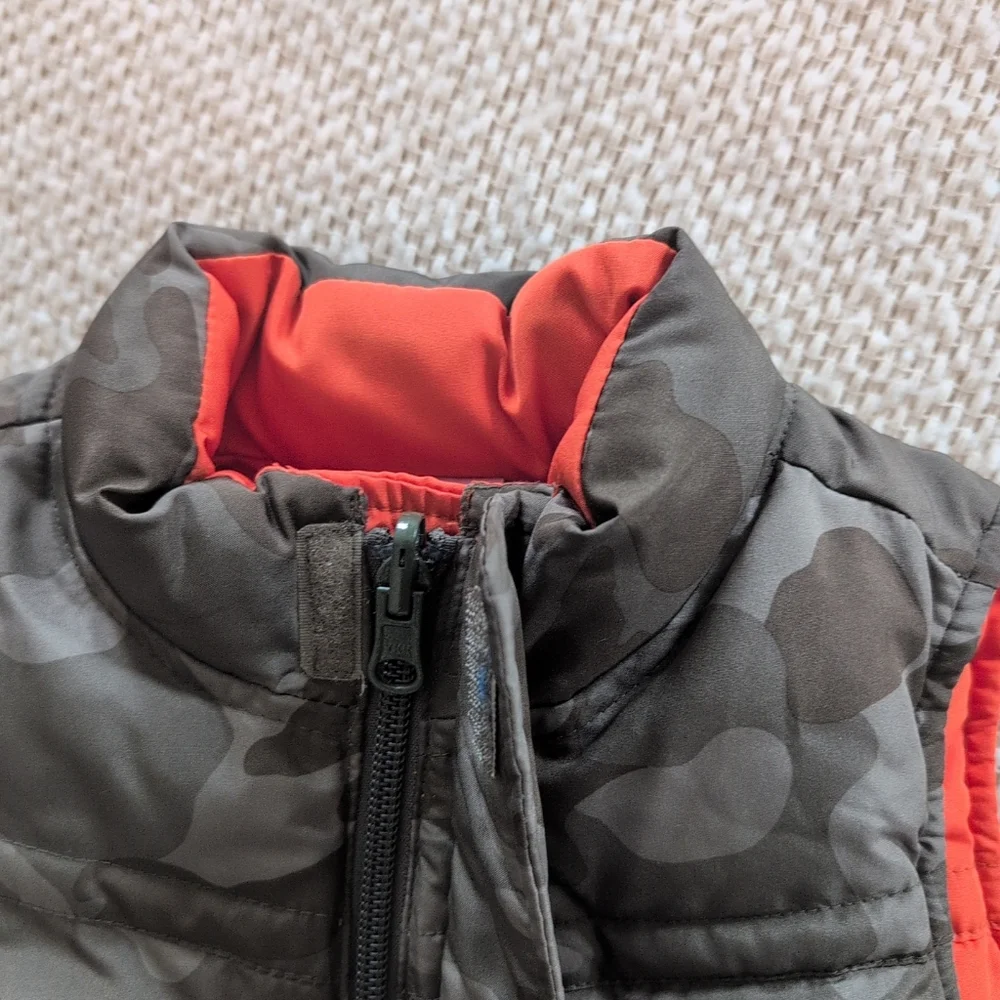 Old Navy Kids Reversible Camouflage Puffer Vest Gray Black Camo Orange 18 - 24m